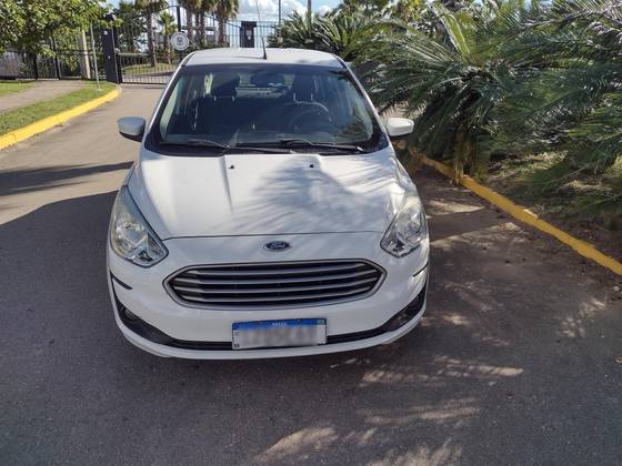 FORD KA 1.5 TI-VCT FLEX SE SEDAN AUTOMÁTICO FORD KA 1.5 TI-VCT FLEX SE SEDAN AUTOMÁTICO